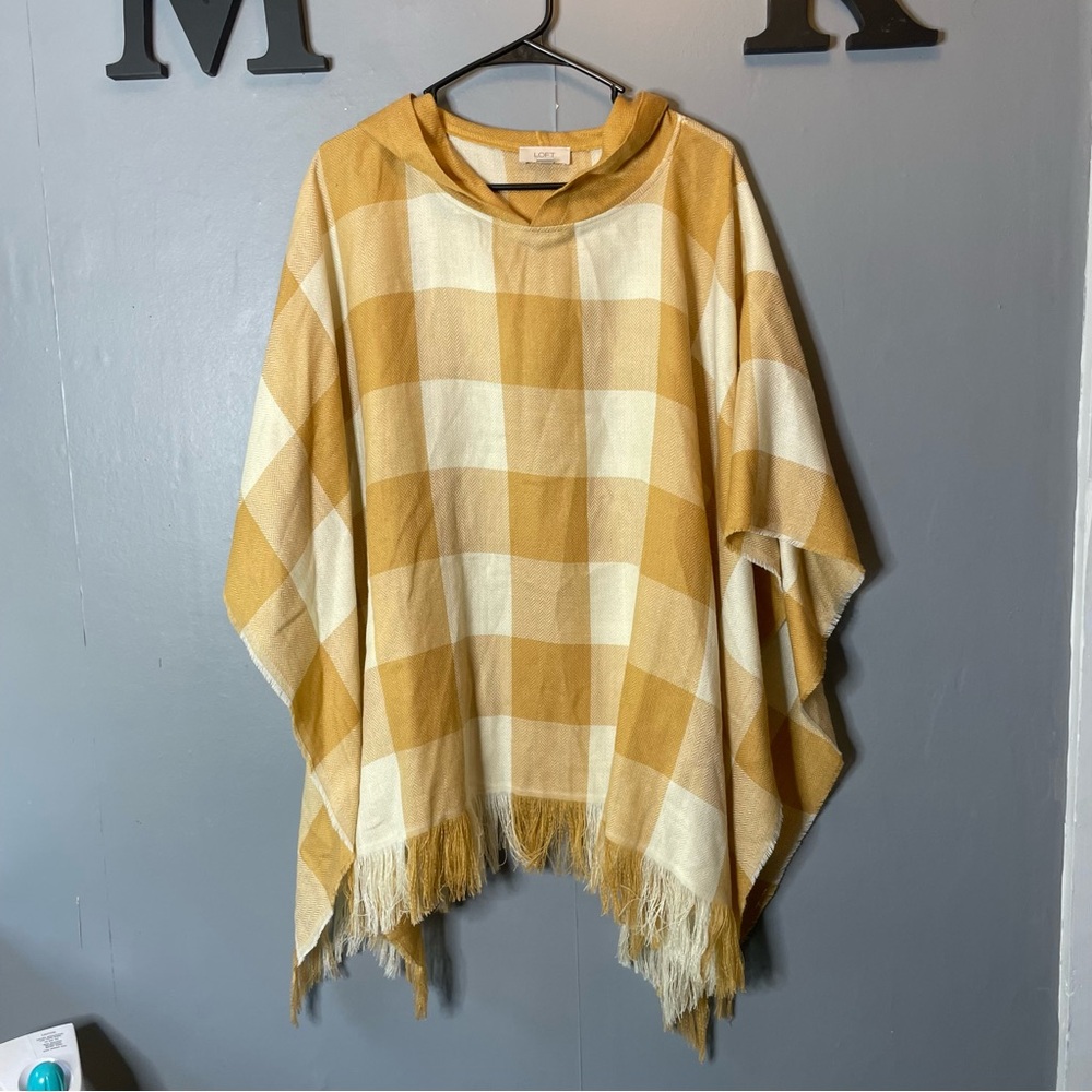 Loft Plaid Tan and Cream Poncho size medium large